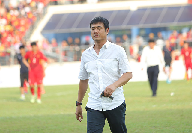 HLV Hữu Thắng xin từ chức sau thất bại 0-3 trước U22 Thái Lan