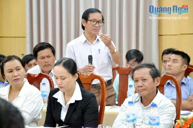Ông Lê Tấn Thanh - Công ty TNHH Trang sức thương mại Nghĩa An ý kiến tại hội nghị đối thoại.