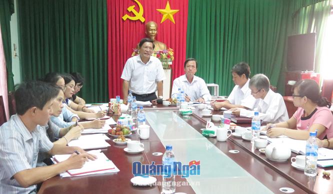  Trưởng Ban Tổ chức Tỉnh ủy Nguyễn Chín phát biểu tại buổi làm việc.
