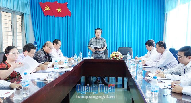 Phó Chủ tịch HĐND tỉnh Võ Phiên phát biểu kết luận tại buổi làm việc.