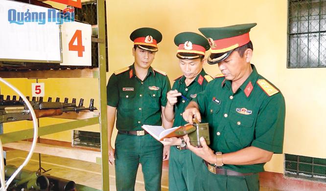 Công tác kiểm tra việc bảo quản vũ khí tại các đơn vị được ngành kỹ thuật Bộ CHQS tỉnh thực hiện thường xuyên.