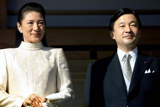 Hoàng thái tử Naruhito và phu nhân - Ảnh: REUTERS