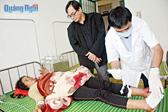 Bệnh nhân được điều trị tại Trung tâm Y tế Ba Tơ ngày 12.12.         