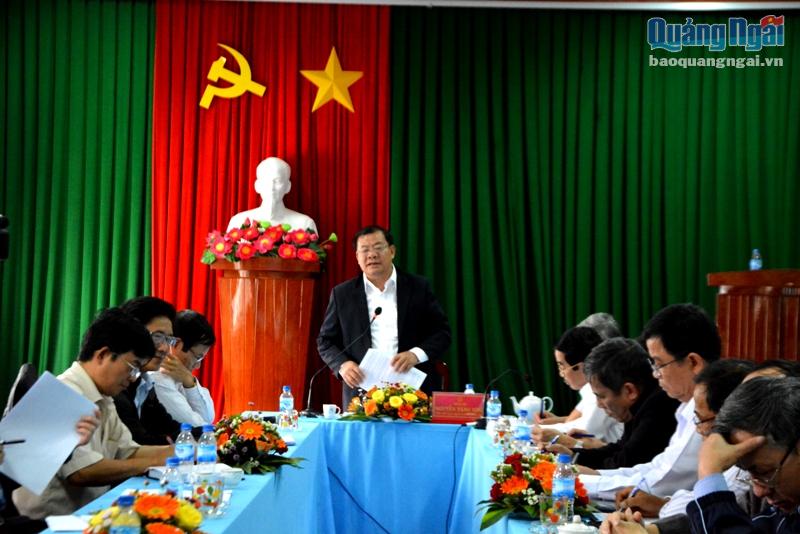 Phó Chủ tịch Thường trực UBND tỉnh Nguyễn Tăng Bính phát biểu chỉ đạo tại buổi làm việc.
