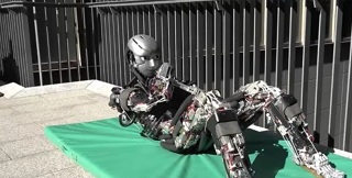 Robot Kengoro có thể đổ mồ hôi khi tập thể dục