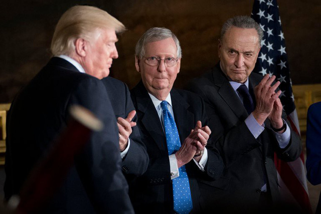 Cuộc đàm phán giữa Tổng thống Trump và các lãnh đạo Dân chủ tại Thượng viện bất thành. (Ảnh: NYTimes)