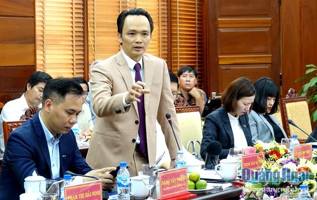 Chủ tịch HĐQT Tập đoàn FLC Trịnh Văn Quyết nêu các đề xuất đầu tư dự án tại buổi làm việc