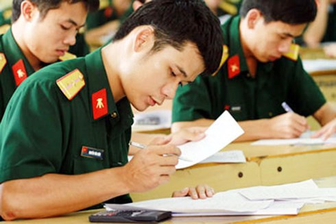 Năm nay, cơ hội vào các trường quân đội của thí sinh tăng hơn vì một số trường bổ sung tuyển sinh tổ hợp A01.