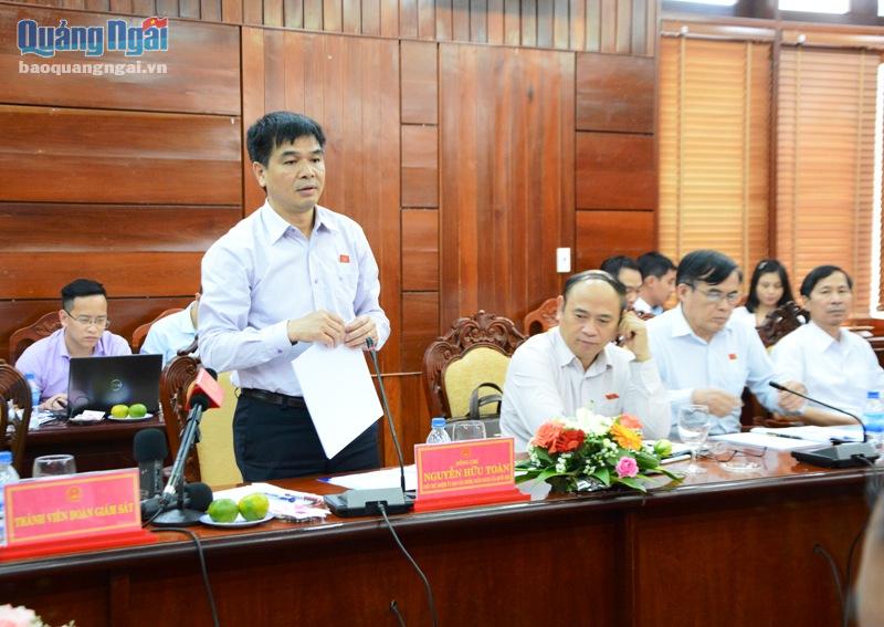 Đồng chí Nguyễn Hữu Toàn phát biểu tại buổi làm việc.