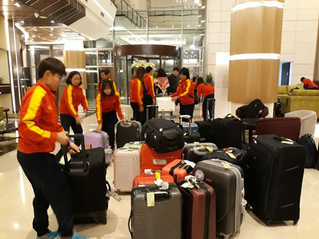 ĐT nữ Việt Nam rời sân bay Frankfurt (Đức) lên đường sang Jordan tham dự VCK Asian Cup nữ 2018.
