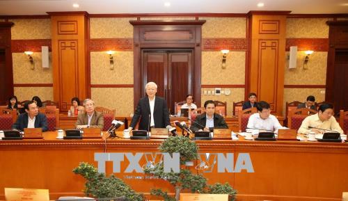 Tổng Bí thư Nguyễn Phú Trọng phát biểu tại phiên họp. Ảnh: TTXVN Tiến hành kiểm tra tại 10 tỉnh, 5 cơ quan Trung ương