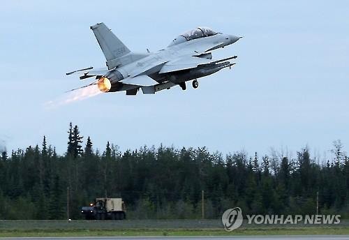  Một máy bay F-16D của Không quân Hàn Quốc (Ảnh: Yonhap)