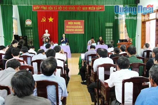 Quang cảnh chương trình tiếp xúc cử tri tại xã Thanh An (huyện Minh Long).
