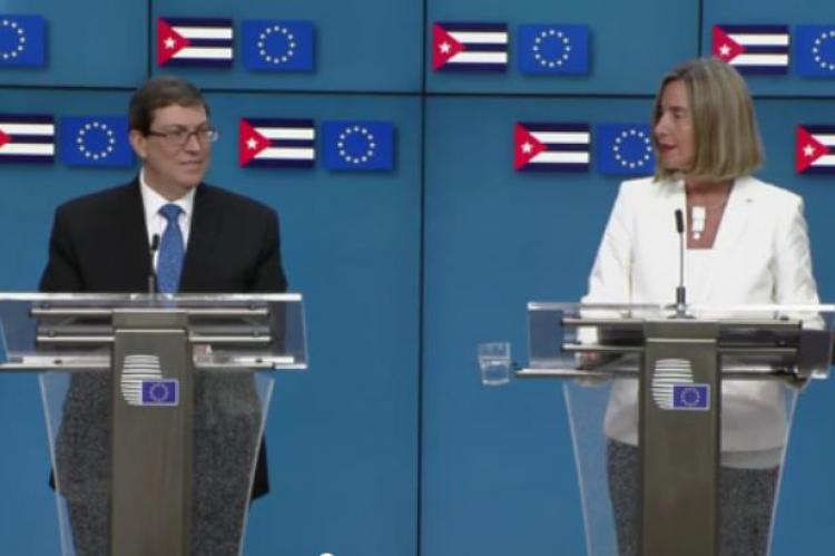 Ngoại trưởng Cuba Bruno Rodriguez và Đại diện EU Federica Mogherini tại họp báo sau cuộc họp ngày 15/5. Ảnh: europa.eu