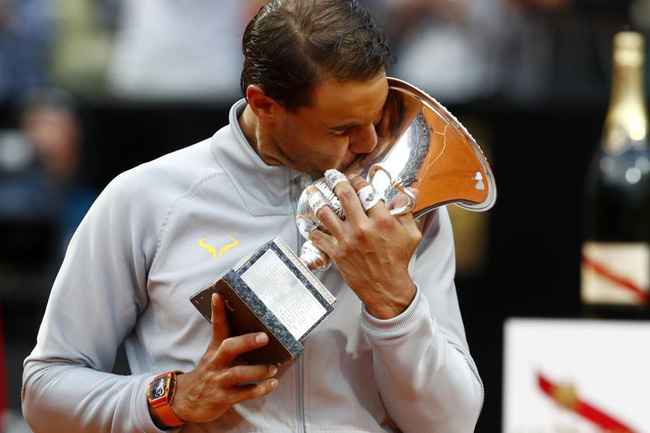  Nadal đã có chức vô địch Rome mở rộng thứ 8 của mình