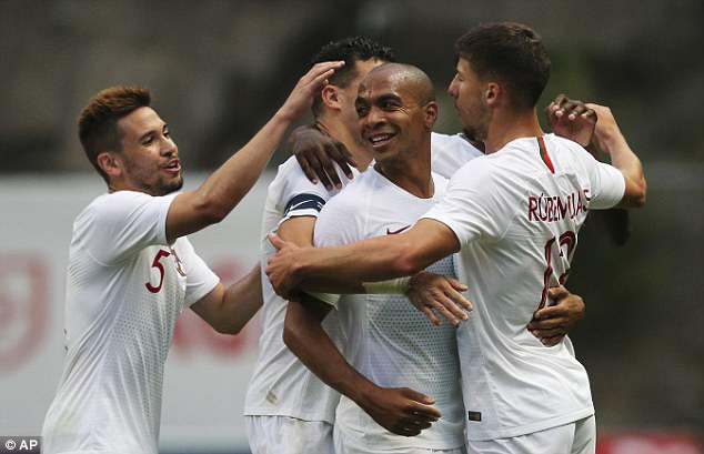 ĐT Bồ Đào Nha chỉ có được trận hoà 2-2 trước ĐT Tunisia