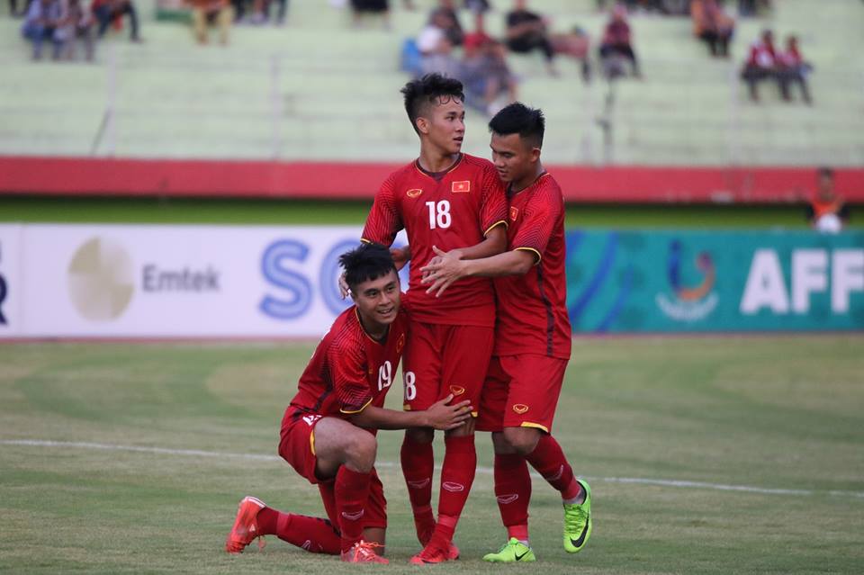  U19 Việt Nam thắng trận đầu tiên ở VCK U19 Đông Nam Á.