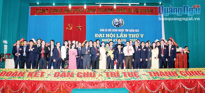 Ban Chấp hành Đảng bộ Khối Doanh nghiệp tỉnh Quảng Ngãi, nhiệm kỳ 2015 - 2020.                                                                         ẢNH: PV