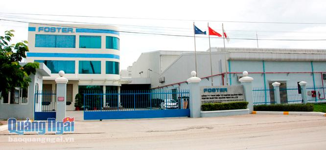 Nhà máy Foster Quảng Ngãi (KCN Tịnh Phong) thu hẹp sản xuất, dẫn đến nhiều công nhân mất việc làm.