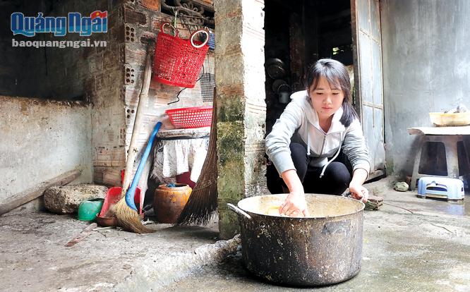 Hoàn cảnh gia đình khó khăn, nên giấc mơ đến giảng đường đại học của em Nguyễn Cao Huyên đầy chông chênh.