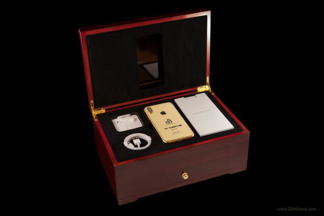 Thay vì hộp giấy chiếc iPhone "Billionaire Solid Gold Edition" sẽ được đựng trong hộp gỗ sồi