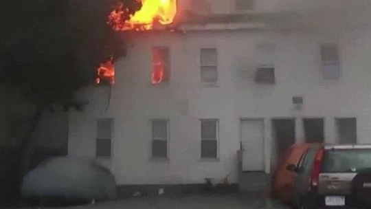 Hàng loạt vụ cháy nổ xảy ra ở bang Massachusetts. Ảnh: CNN