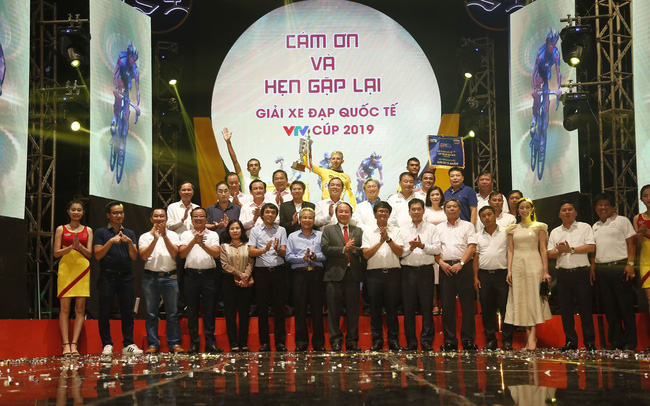 Sau 1800km đường đua tại Giải xe đạp quốc tế VTV Cup Tôn Hoa Sen 2018, các danh hiệu cá nhân và tập thể đã tìm được những chủ nhân xứng đáng.