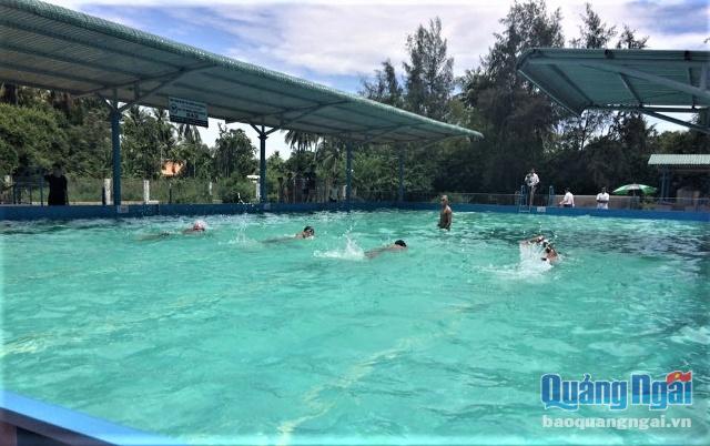 Bể bơi ở trường THCS Nghĩa Hà- Một trong 6 bể bơi trường học hiện có ở Quảng Ngãi