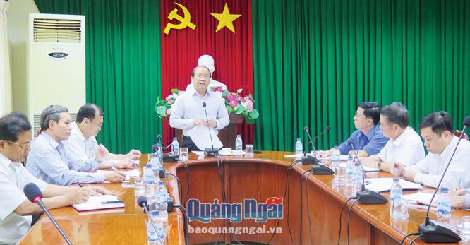 Phó Bí thư Thường trực Tỉnh ủy Nguyễn Thanh Quang phát biểu tại buổi trực báo. ẢNH: THANH THUẬN