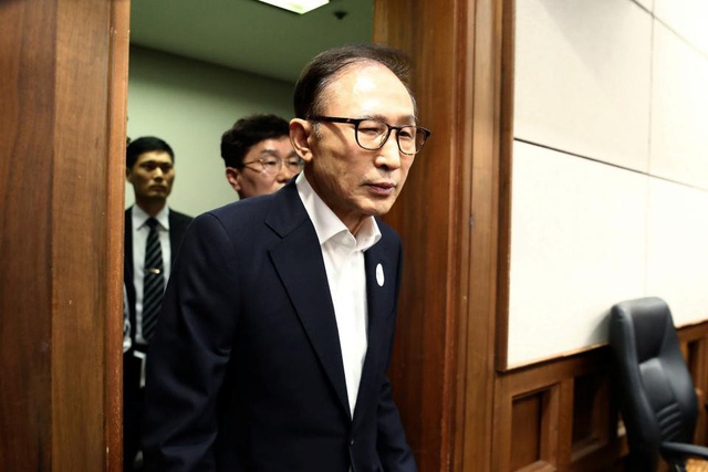 Cựu Tổng thống Hàn Quốc trong phiên xét xử hồi tháng 5/2018 (Ảnh: Reuters)