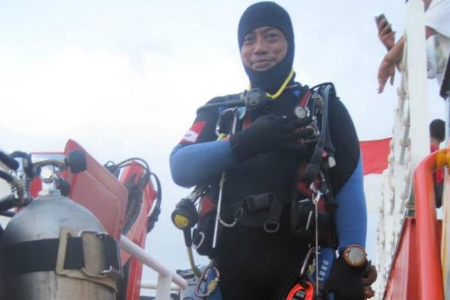  Ông Syachrul Anto, 48 tuổi, thợ lặn người Indonesia thiệt mạng khi tham gia tìm kiếm, cứu nạn và trục vớt máy bay Lion Air. Ảnh: ST.