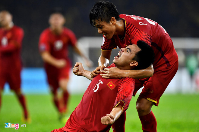 Đức Huy có bàn thắng nhân đôi cách biệt trước đội tuyển Việt Nam trước Malaysia.