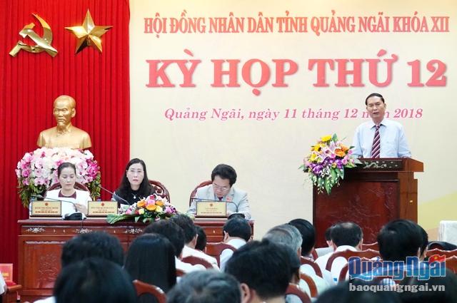 Giám đốc Sở Tài nguyên và Môi trường Đỗ Minh Hải trả lời chất vấn tại kỳ họp