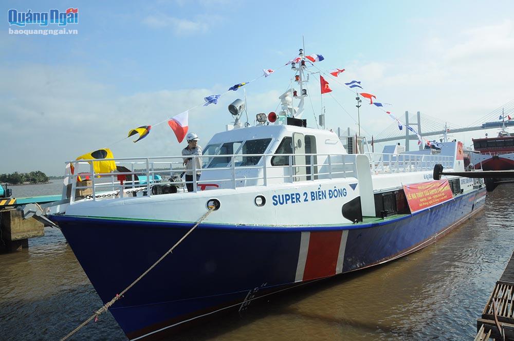 Tàu Supper 2 Biển Đông hạ thủy an toàn và dự kiến đưa vào phục vụ nnhu cầu đi lại của người dân trước Tết Nguyên đán 2019