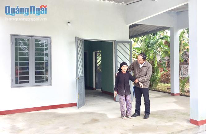 Ngôi nhà của bà Phạm Thị Hữu, ở xã Nghĩa Trung (Tư Nghĩa) vừa được hỗ trợ xây dựng mới.