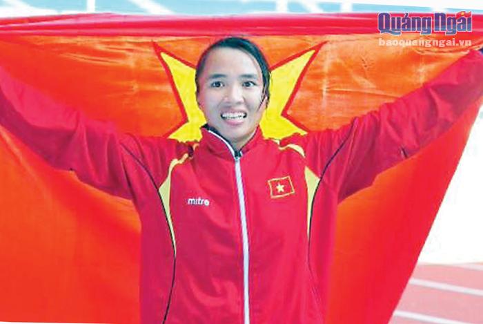  Phạm Thị Bình đã ghi dấu ấn của mình trên đường chạy marathon.     Ảnh: NVCC