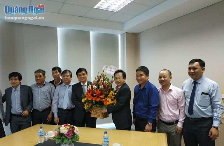 Chủ tịch UBND tỉnh Trần Ngọc Căng chúc Tết Công ty VSIP Quảng Ngãi