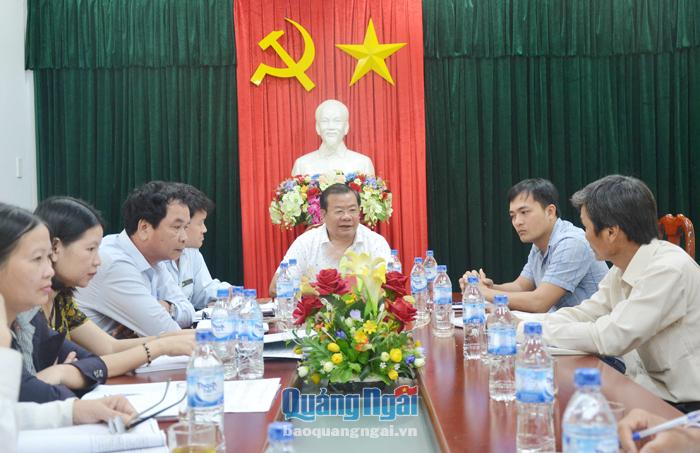 Phó Chủ tịch Thường trực UBND tỉnh Nguyễn Tăng Bính chủ trì buổi tiếp công dân.