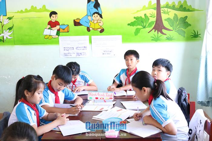 Trường Tiểu học Nghĩa Chánh (TP.Quảng Ngãi) dạy học theo mô hình VNEN.