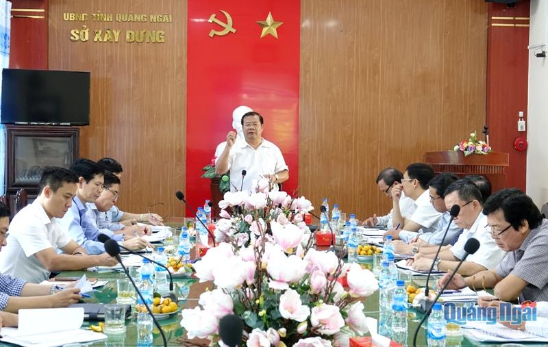 Phó Chủ tịch Thường trực UBND tỉnh Nguyễn Tăng Bính phát biểu tại buổi làm việc