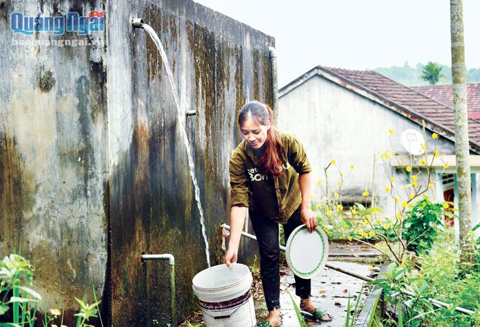 Các công trình nước sạch ở xã Nghĩa Sơn (Tư Nghĩa) vận hành hiệu quả nhờ có tổ, đội quản lý.                    ảnh: PV