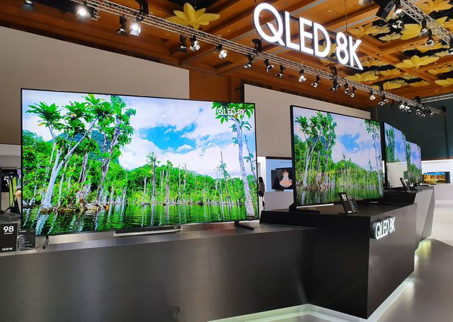 Cận cảnh TV QLED 8K của Samsung tại diễn đàn SEAO 2019