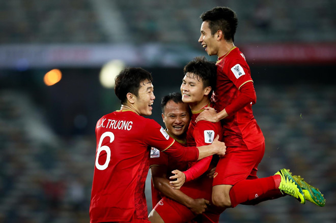Quang Hải và đồng đội sẽ gặp đội tuyển Thái Lan ngay trận mở màn King’s Cup. Ảnh: Minh Chiến