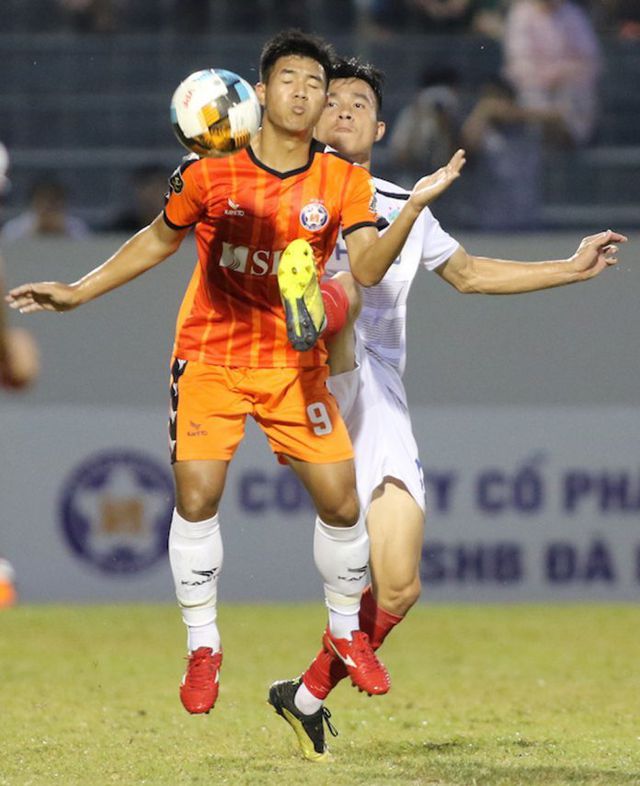   Hà Đức Chinh ghi bàn, SHB Đà Nẵng có chiến thắng ở vòng 12 V-League