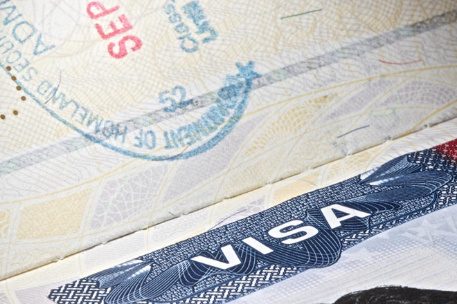 Người xin visa Mỹ sắp tới sẽ phải cung cấp cả thông tin về mạng xã hội. Ảnh: Getty.
