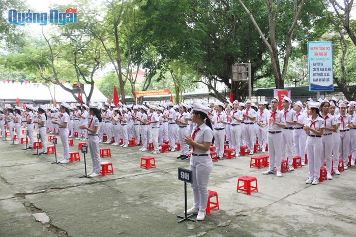Bắt đầu từ năm học 2019 - 2020, Trường THCS Trần Hưng Đạo sẽ thay đổi đồng phục học sinh.