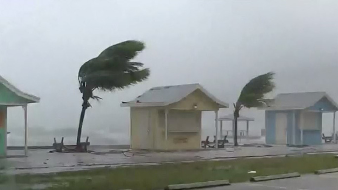  Siêu bão Dorian được xem là cơn bão lớn nhất đổ bộ vào Bahamas kể từ năm 1935. Ảnh: Daily Mail