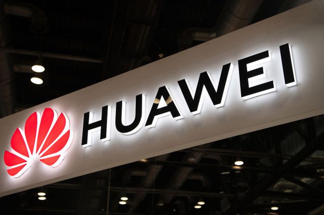 Huawei là tập đoàn viễn thông hàng đầu của Trung Quốc (Ảnh: AFP)