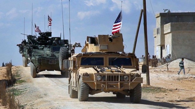 Lực lượng Mỹ rút quân khỏi Đông Bắc Syria. (Ảnh: Reuters)