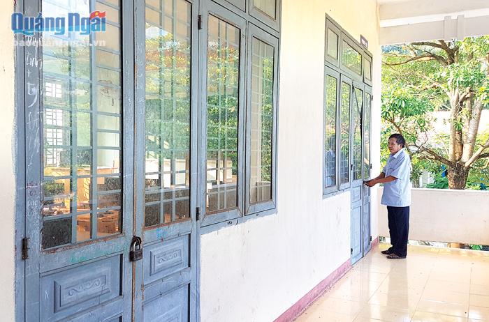 Phòng máy vi tính của Trường Tiểu học Trà Giang (Trà Bồng) luôn trong tình trạng đóng cửa vì không có giáo viên tin học.